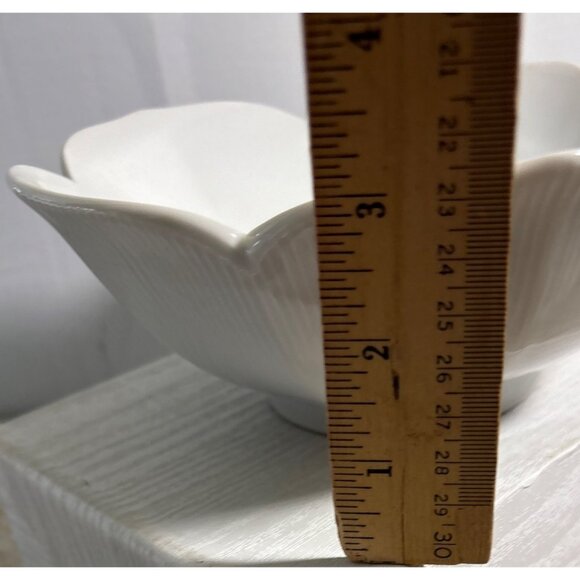 4 Petal Shaped Lotus Bowls White Ceramic Textured Minamilist Elegant Vintage - Picture 5 of 13
